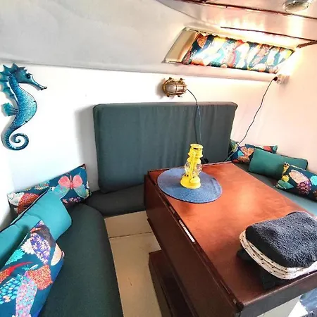 Bateau Voilier Рошфор